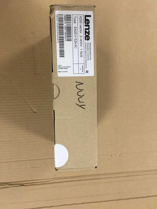 Falownik Lenze 8200 Vector 1,5 kW E82EV152K4C