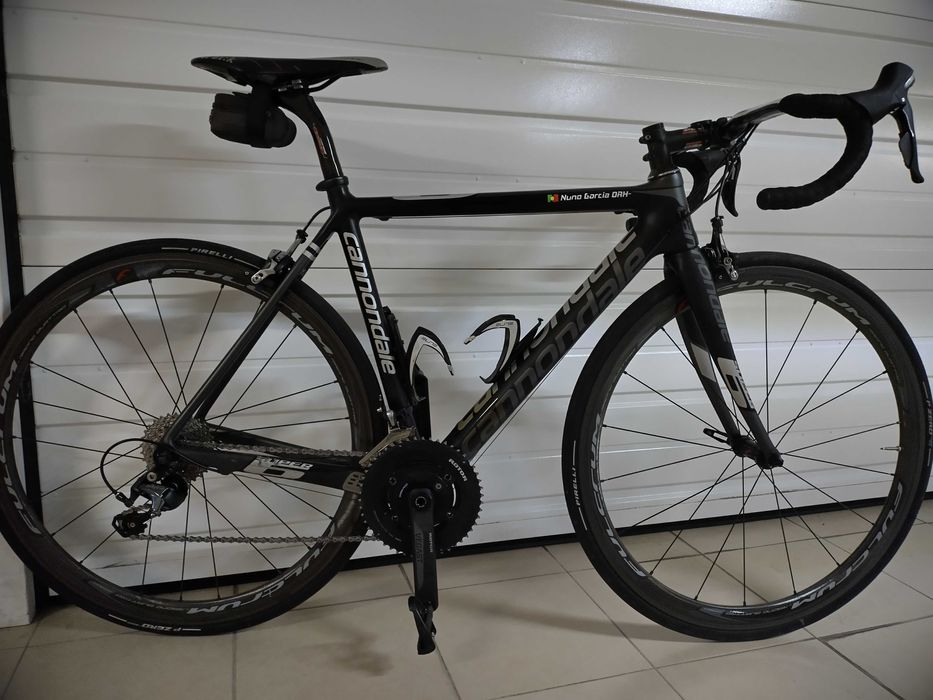 Bicicleta de estrada cannondale super six