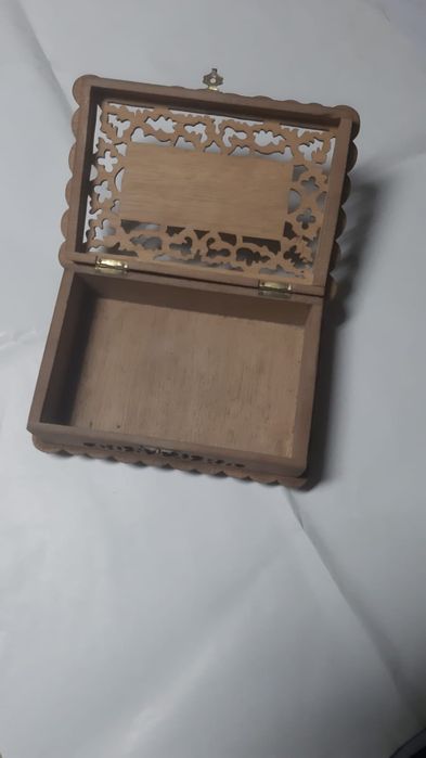 Sewing Box437436417992960002