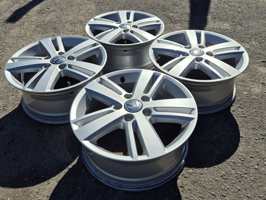 Продам комп.оригин.дисків VOLKSWAGEN  R16 5x112
