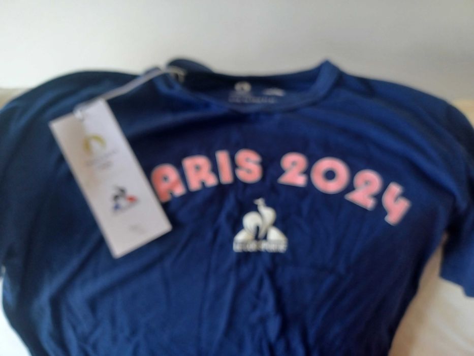 T-shirts novas com etiqueta