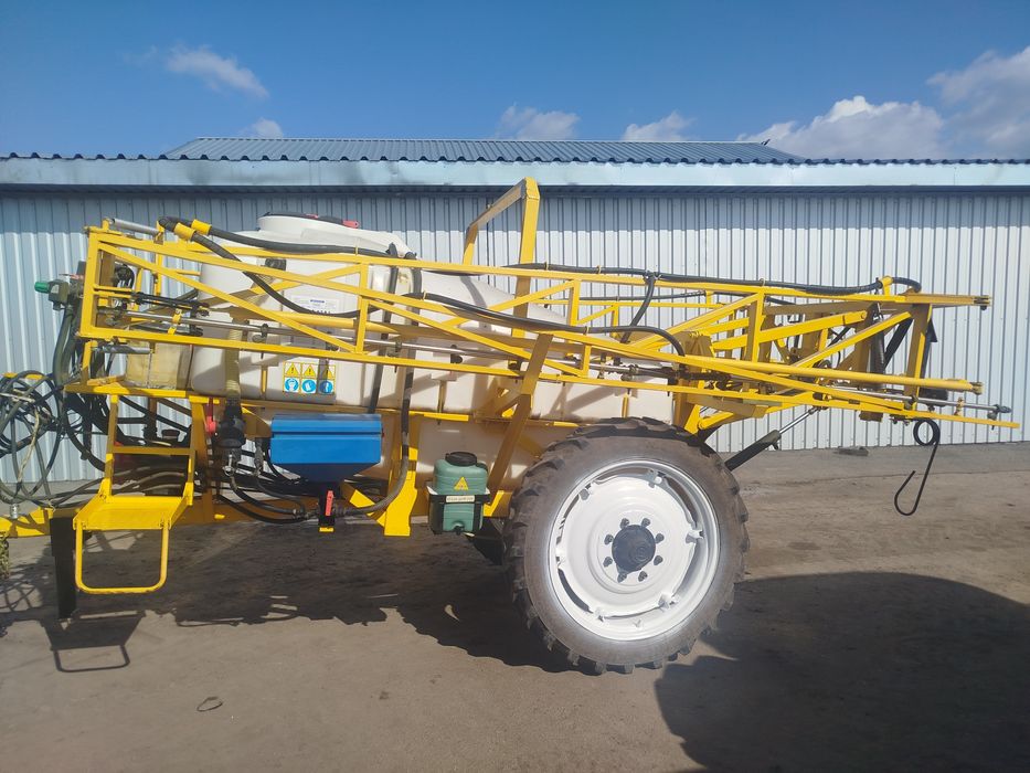 Обприскувач ОП 2000