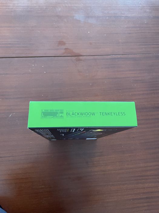 Teclado Razer Blackwidow V3 Tenkeyless novo