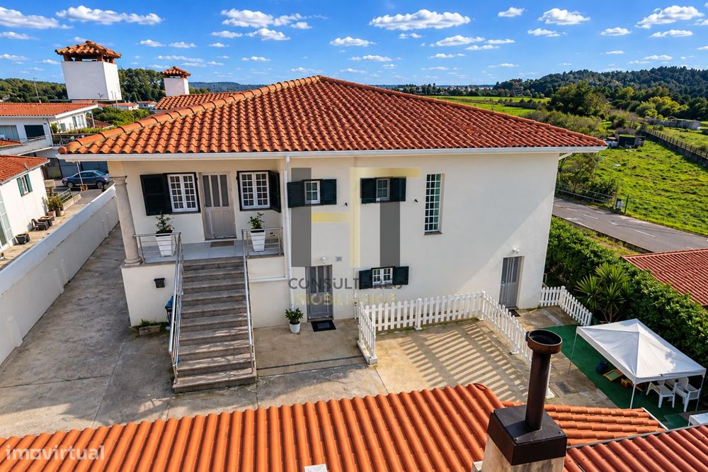 Moradia T3 Isolada de 4 Frentes | Suíte | Jardim | Alvarelhos