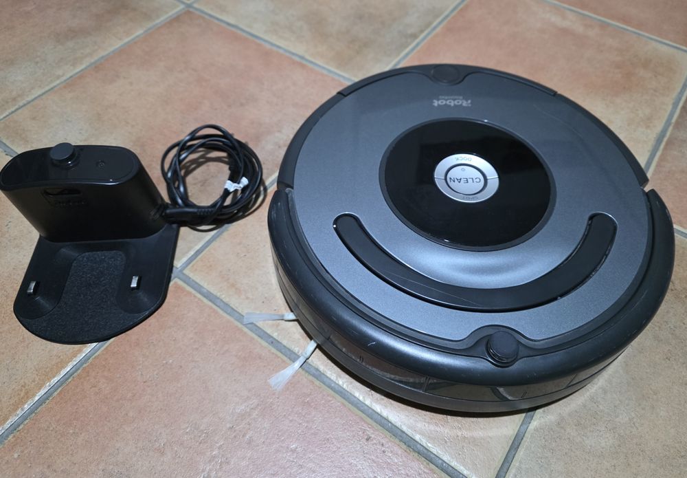 Robot Aspirador Roomba 676 + Peças de Substituição | Excelente Oportun