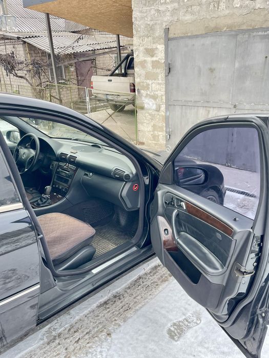 Продам Mercedes-Benz C 270 CDI