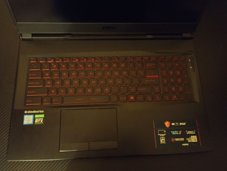 Uszkodzony laptop MSI GL75-9SE