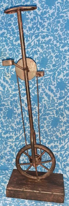 Monociclo em Metal Decoração
