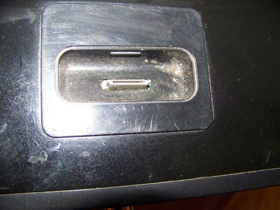 boom dock para ipod ou auxiliar externo - tem rádio