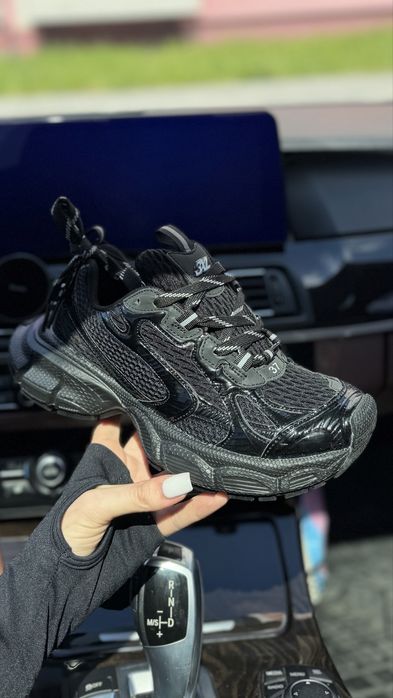 Кросівки Balenciaga 37