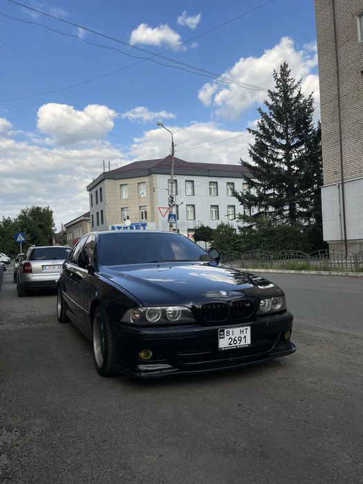 БМВ е39 М-пакет.