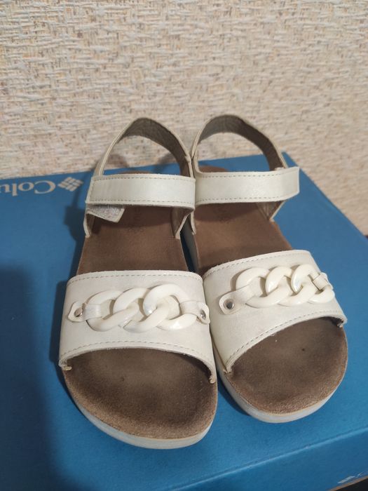 Босоніжки на дівчинку євро 34 устілки 22