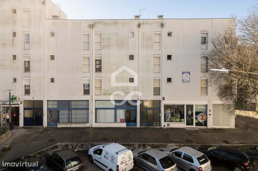 Espaço Comercial com 48 m²  | Bairro da Cruz da Picada, Évora