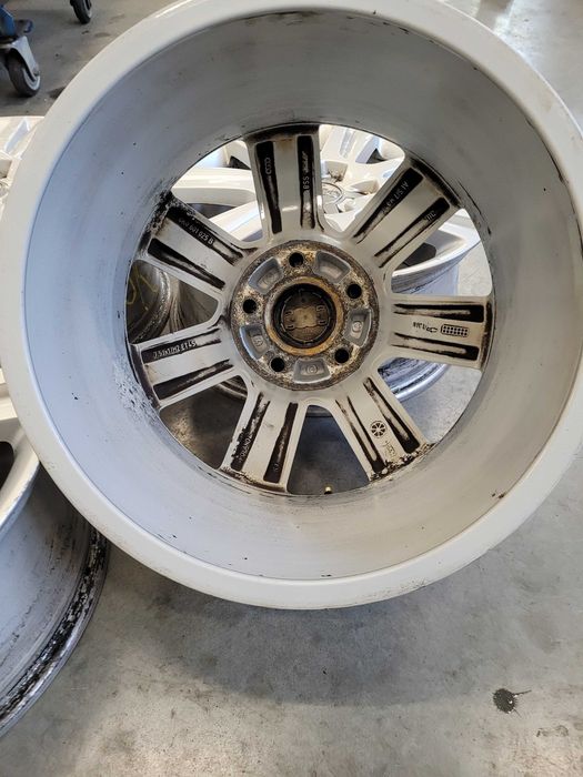 Felgi Aluminiowe r 17 audi komplet