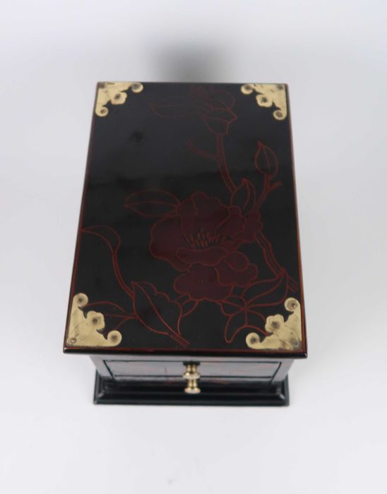 Caixa guarda joias toucador - madeira lacada