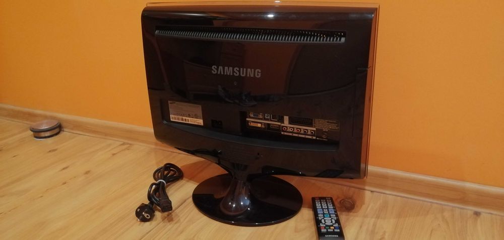 Telewizor/Monitor/TV Samsung SyncMaster T220HD DTV 22" HDMI, DVI, PC-VGA, USB, PILOT