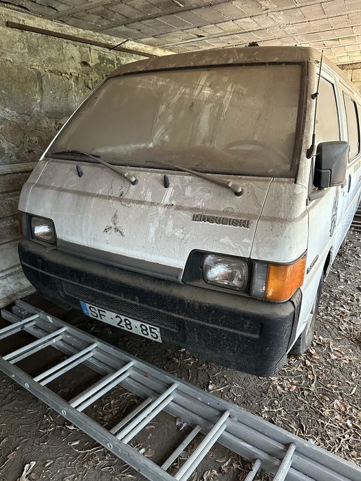 Mitsubishi L300 9 lugares