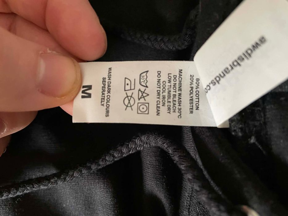 Bluza z kapturem MATA czarna hoodie - Rozmiar M