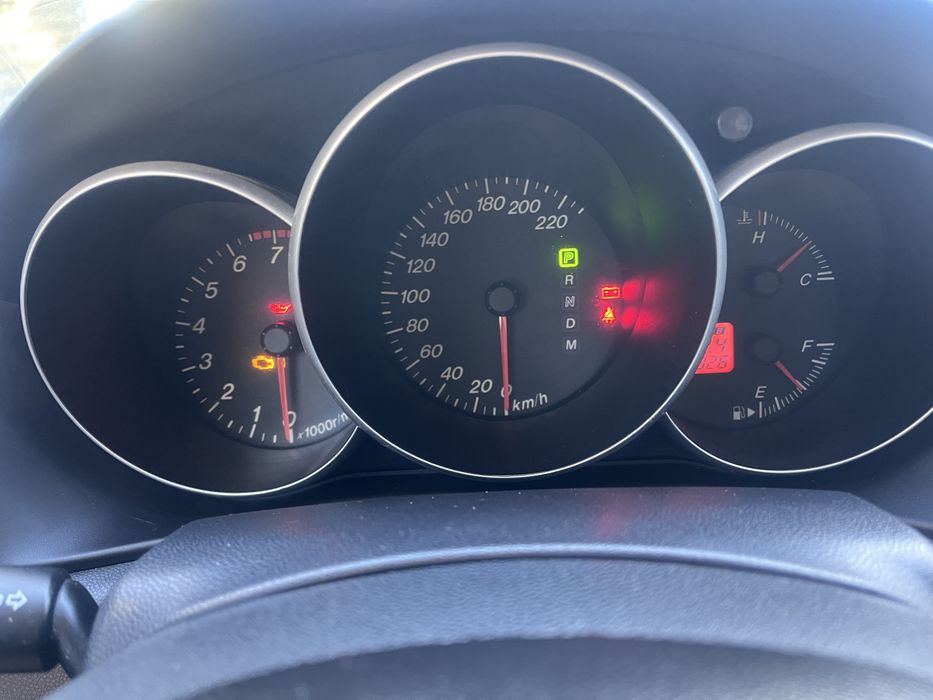 Продам Мазда 3 бк 2005 гола автомат 1.6 бензин