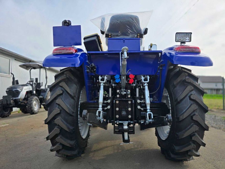 Вбивця DONGFENG 244, повнопривідний міні-трактор TERRA FENG 3524X