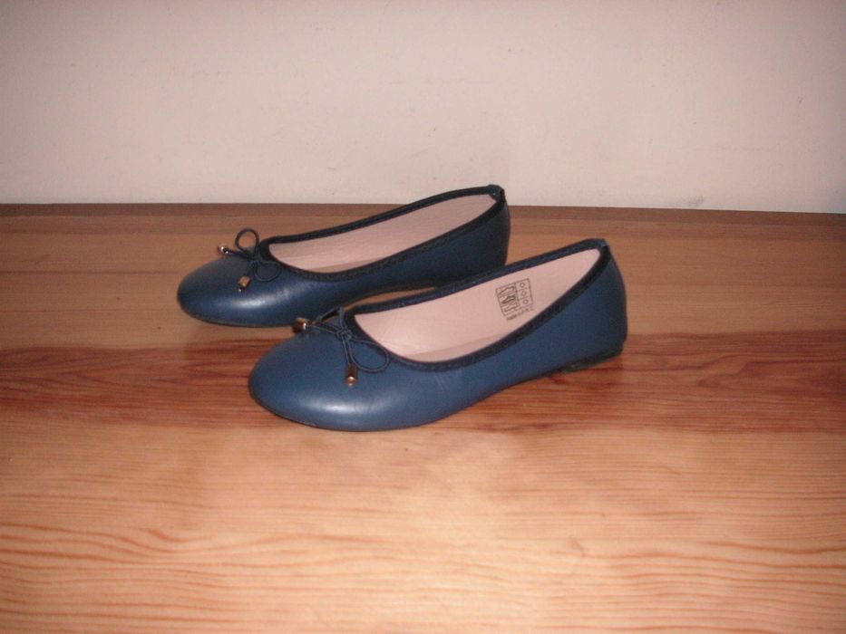 Sabrinas / Seaside Shoes Size 31