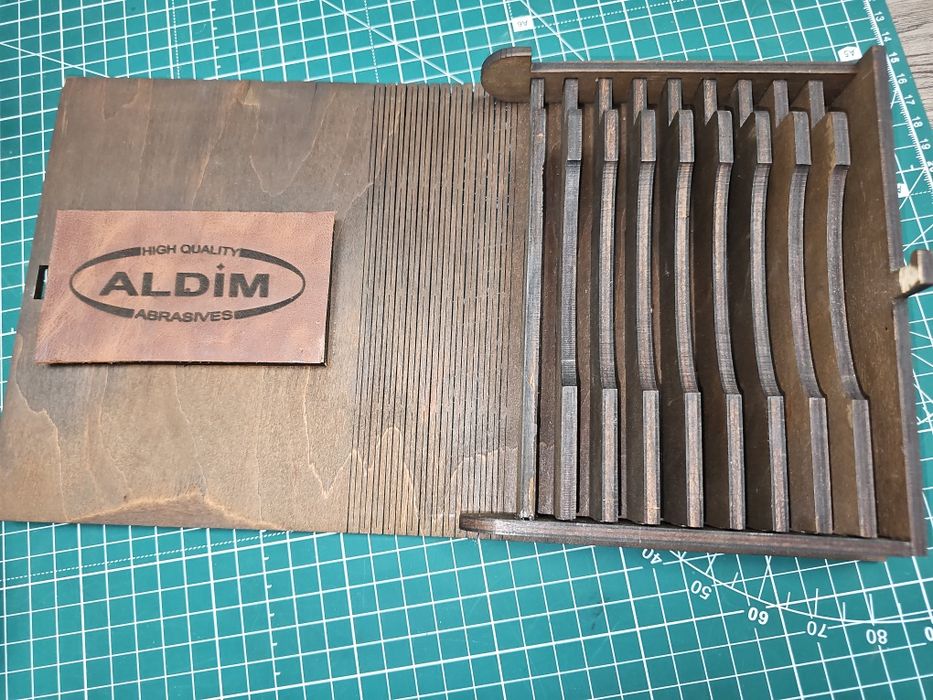 Органайзер на 9-ть точильні бруски