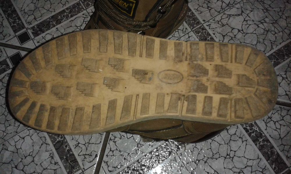 Buty zimowe rozmiar 39 stan bdb