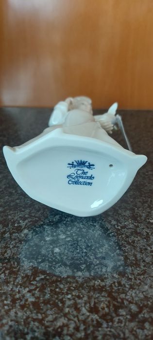 Anjo de porcelana Tranquility By Ammie RoweThe Leonardo Collection