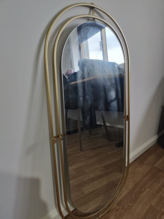 Vendo Espelho dourado