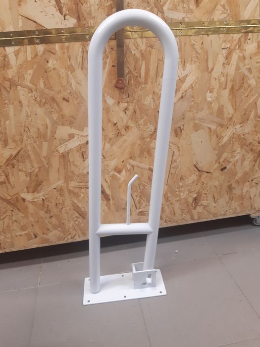 Barra de apoio sanita