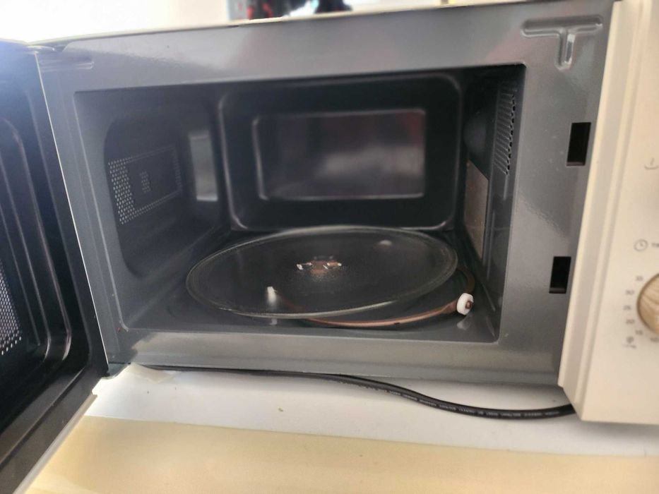 Microondas como novo