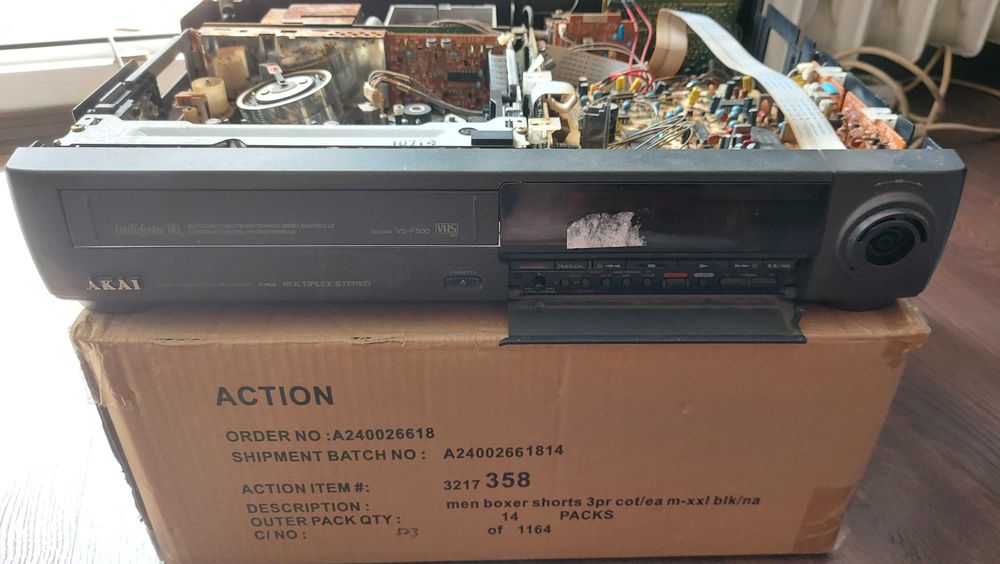 Magnetowid Akai VS-F500 HI-FI
