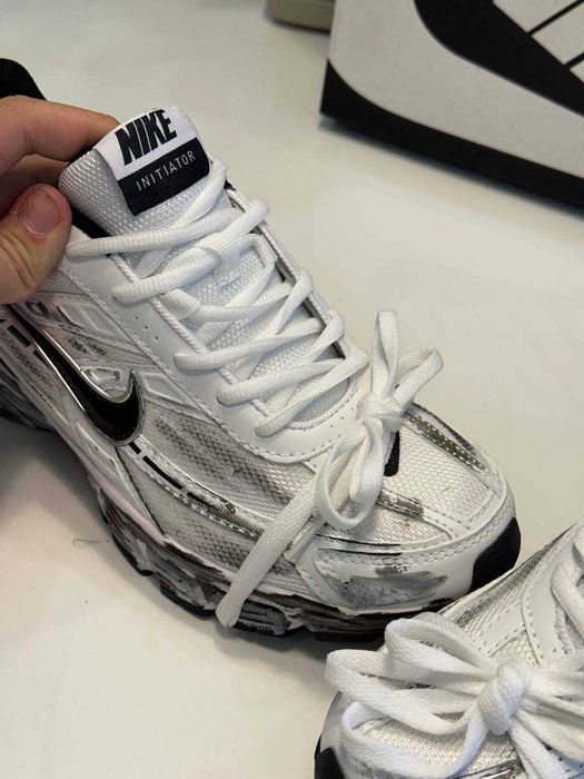 Кросівки Nike Initiator Custom White Black | кроси Найк Інітіатор Кастом білого кольору текстиль