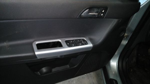 Para peças VOLVO V50 (MW)