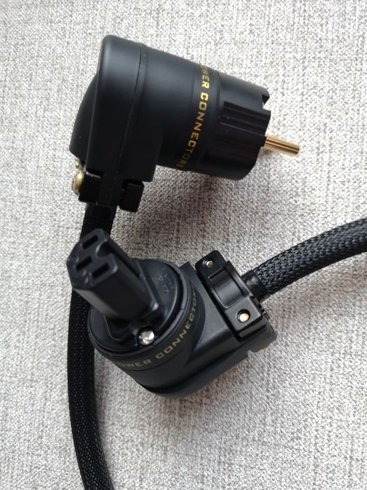 Kabel zasilający audio Melodika 3x2.5 mm dł 0.75 m. Wtyki kątowe.