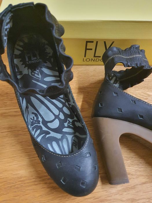 Sapatos altos Fly london