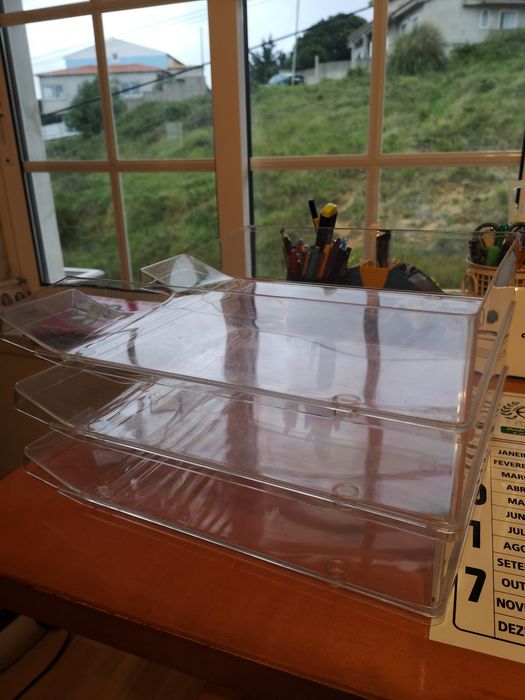 Tabuleiros porta documentos transparentes