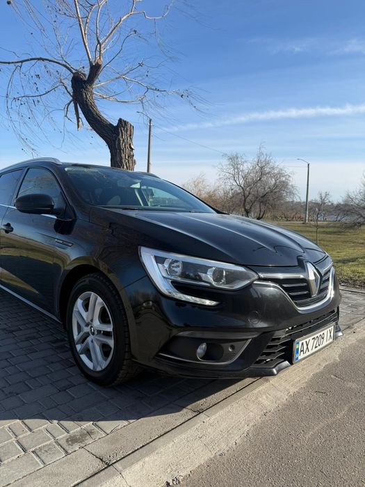 Продам Рено меган в идеальном состоянии !