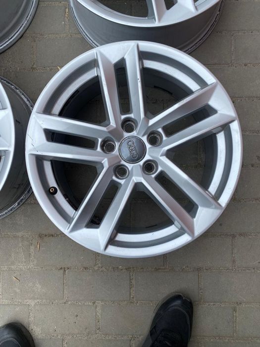 Титанові диски R17  на Audi  A4 B8,B9/ 8W  , А3, А5 2016-2024 років