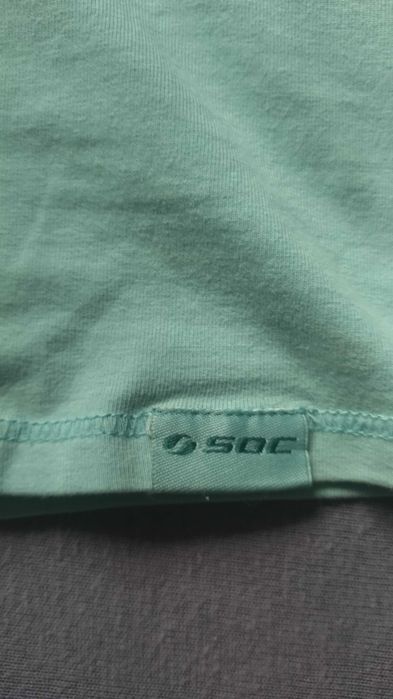 T-shirt damski na ramiączkach