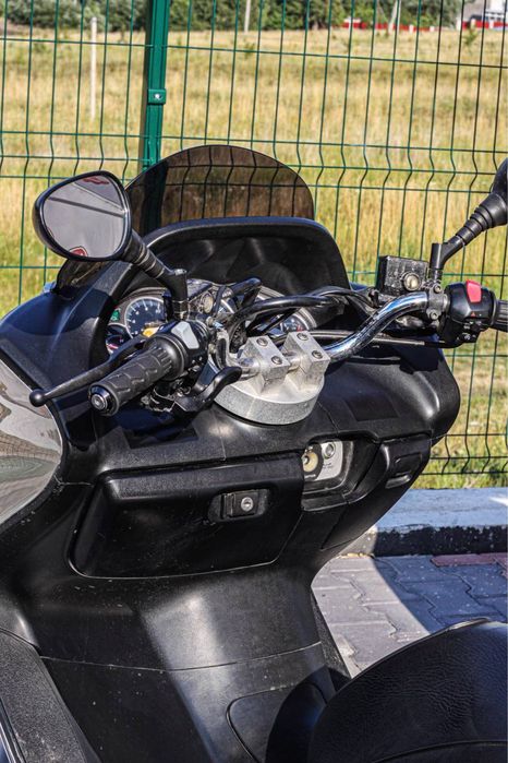 Yamaha majesty..