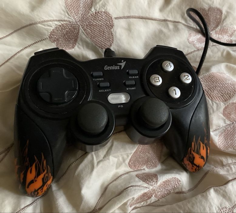 Genius геймпад джойстик