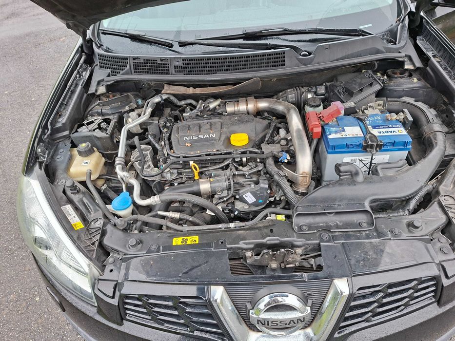 nissan qashqai com pele e teto