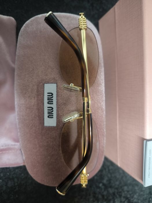 Oculos de sol Miu Miu