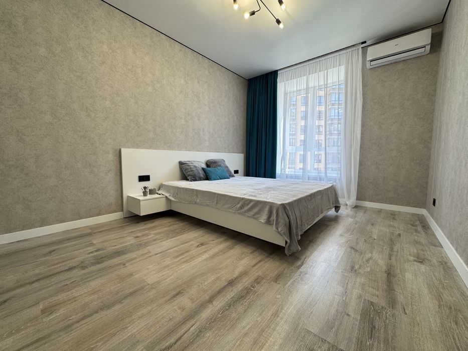 Продаж дизайнерської квартири  по вулиці Любечська 114 ( Масани)