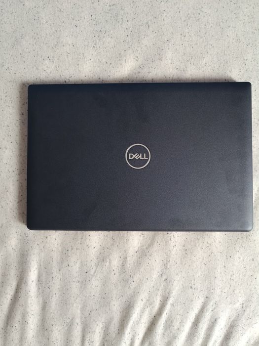 Laptop Dell Latitude 3520 *i5 11gen*