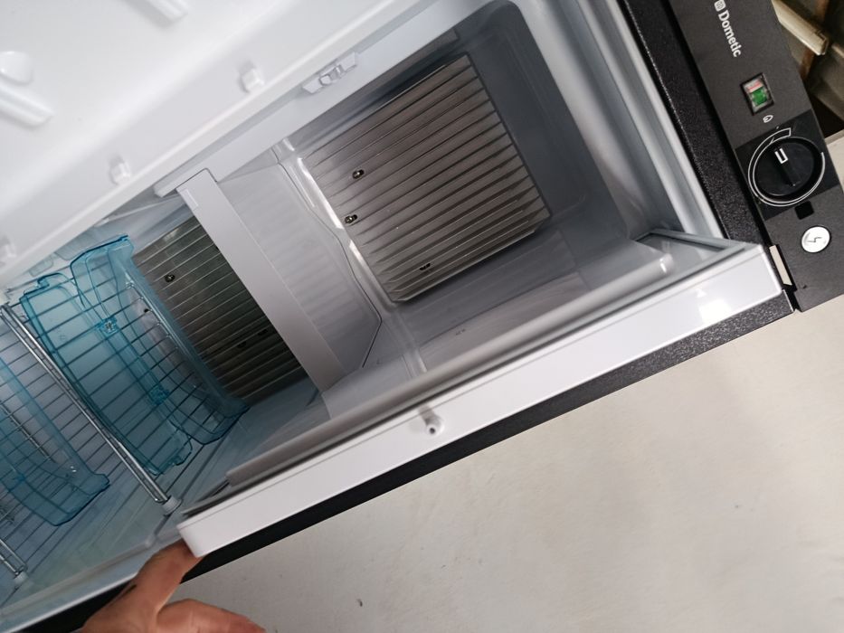 Lodówka DOMETIC do kampera MRL8230 przyczepy kempingowej