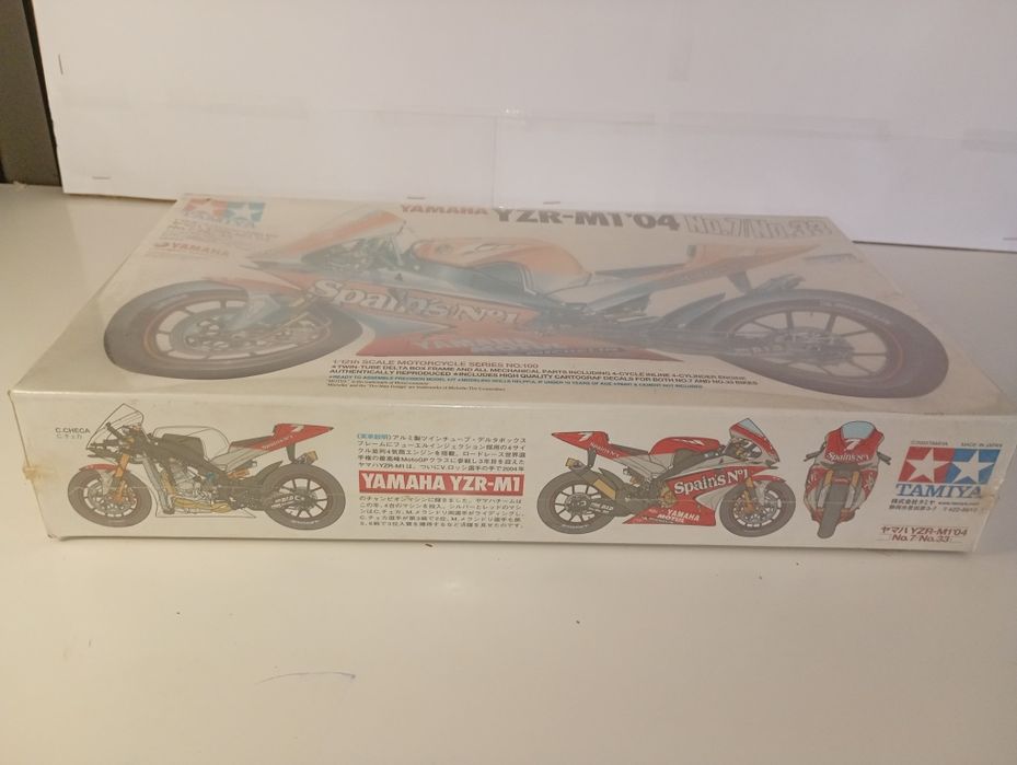 Maquete Tamiya 1/12 Yamaha YZR-M1 '04 MotoGP (Novo/Selado)