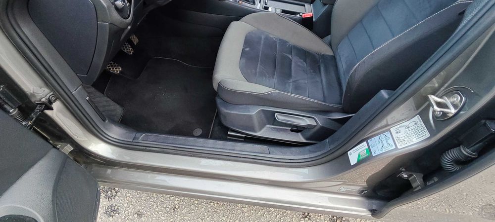VW Golf VII 2.0 TDI Highline (150 cv) 125 mil Kms