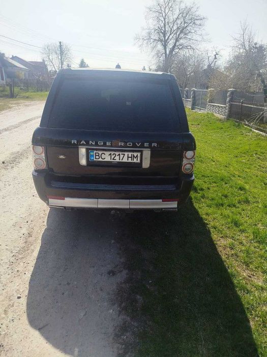 Автомобіль Range Rover